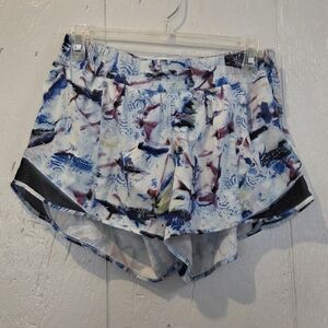 Lululenon Hotty Hot Shorts Low Rise 10 Tall